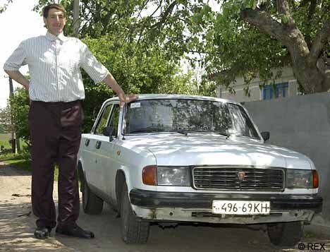 worlds_tallest_man_leonid_stadnyk_1b.jpg