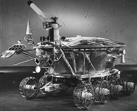 740px-Lunokhod_hires.jpg