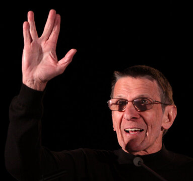 Leonard_Nimoy_by_Gage_Skidmore_2.jpg