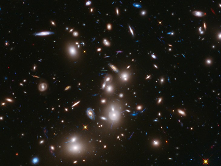 2D11056335-140107-space-hubble-530p.blocks_desktop_large.jpg