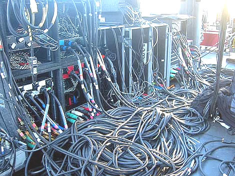 example-cable-mess.jpg